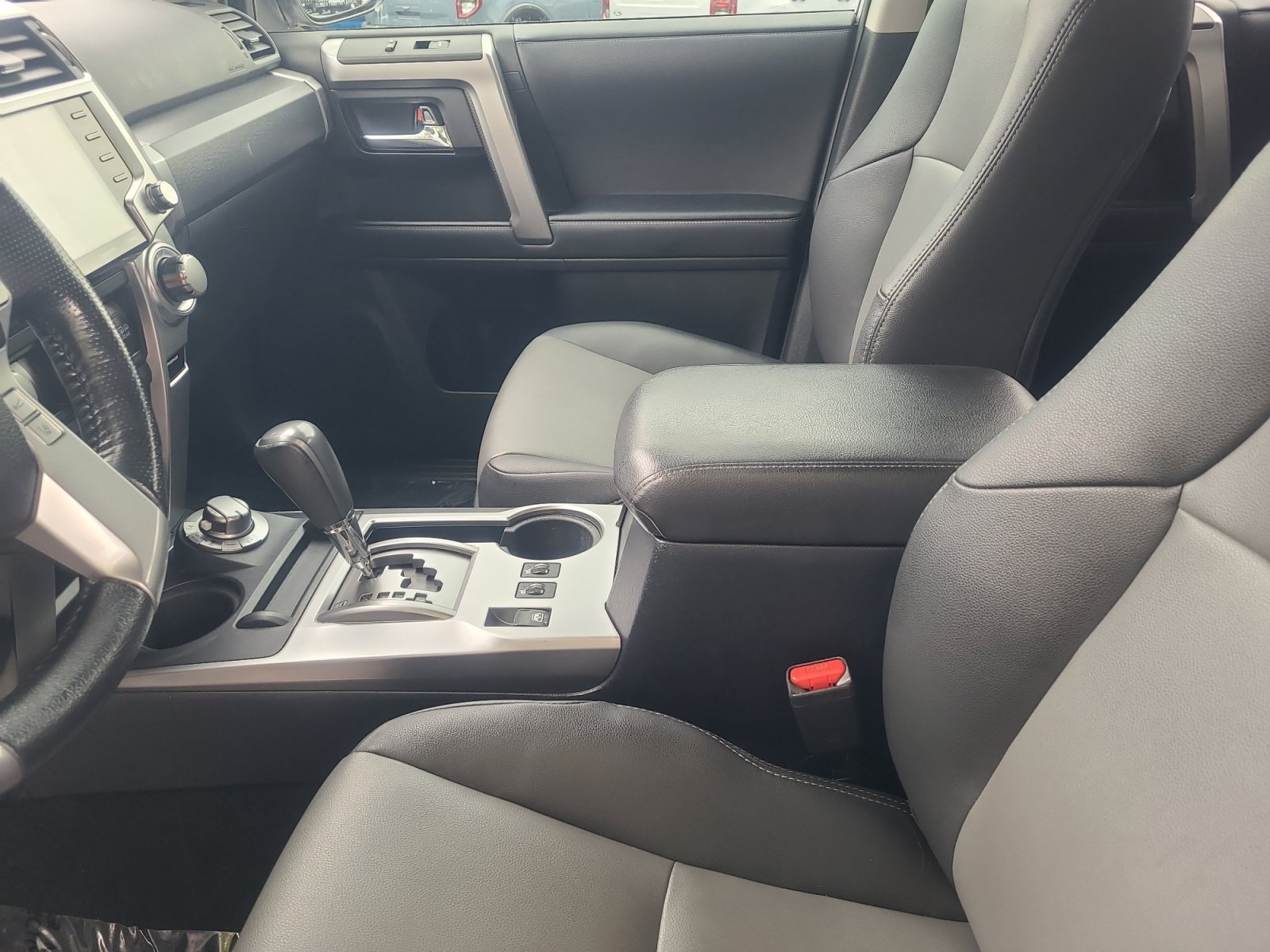 Used 2023 Toyota 4Runner SR5 Premium w/ SR5 Premium Package AWD/4WD image 15