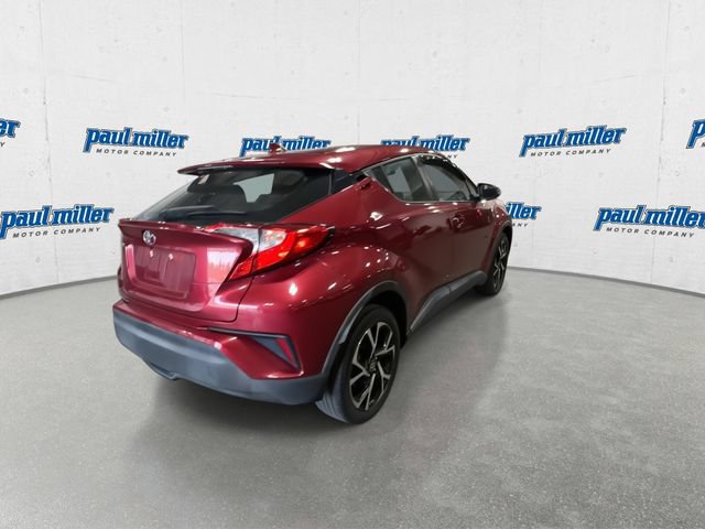 Used 2018 Toyota C-HR XLE FWD image 11