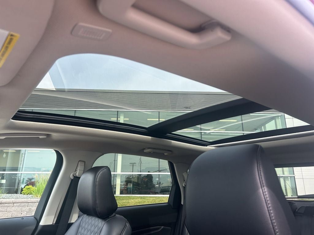Certified 2024 Ford Edge Titanium AWD/4WD image 24
