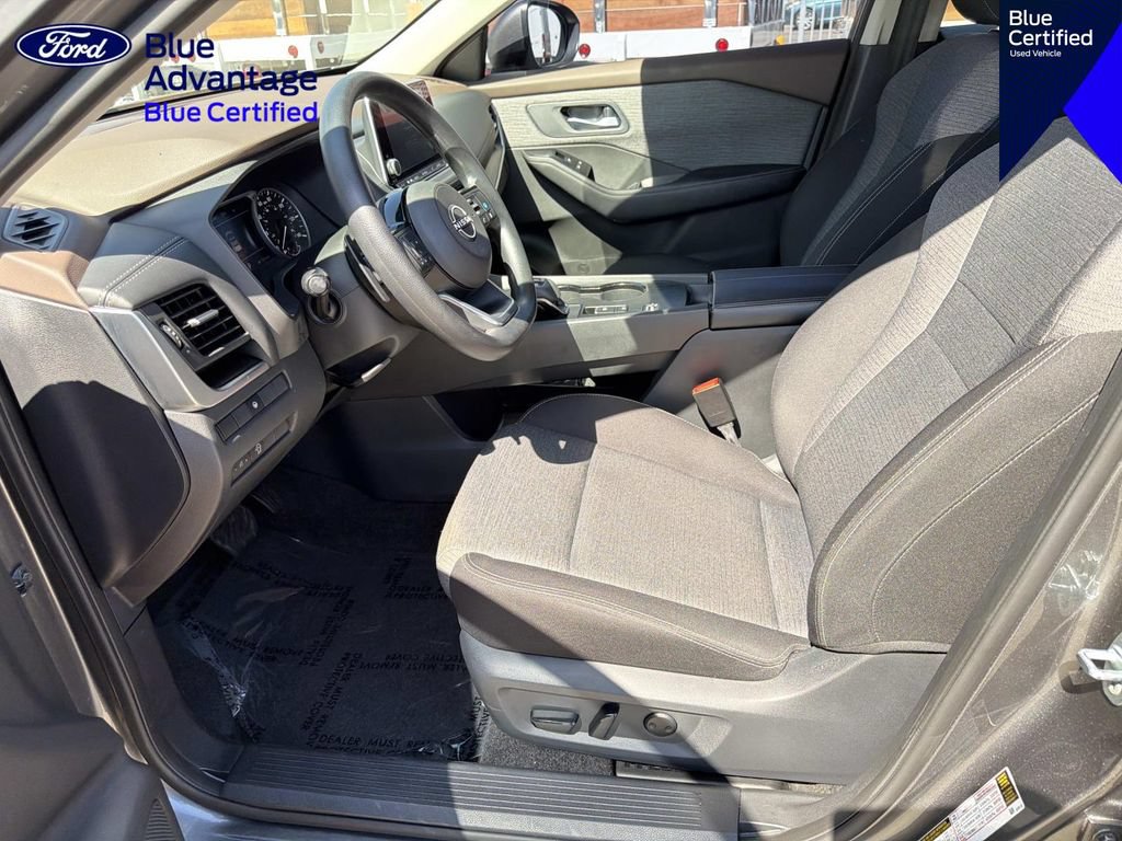 Used 2023 Nissan Rogue SV FWD image 19