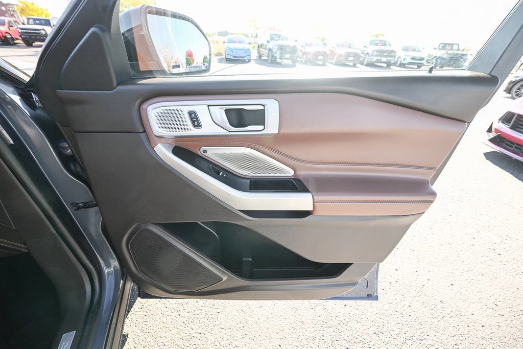 Certified 2021 Ford Explorer King Ranch w/ Premium Technology Package image 29