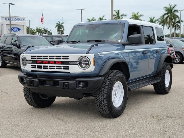 Certified 2025 Ford Bronco Heritage Edition AWD/4WD image 3