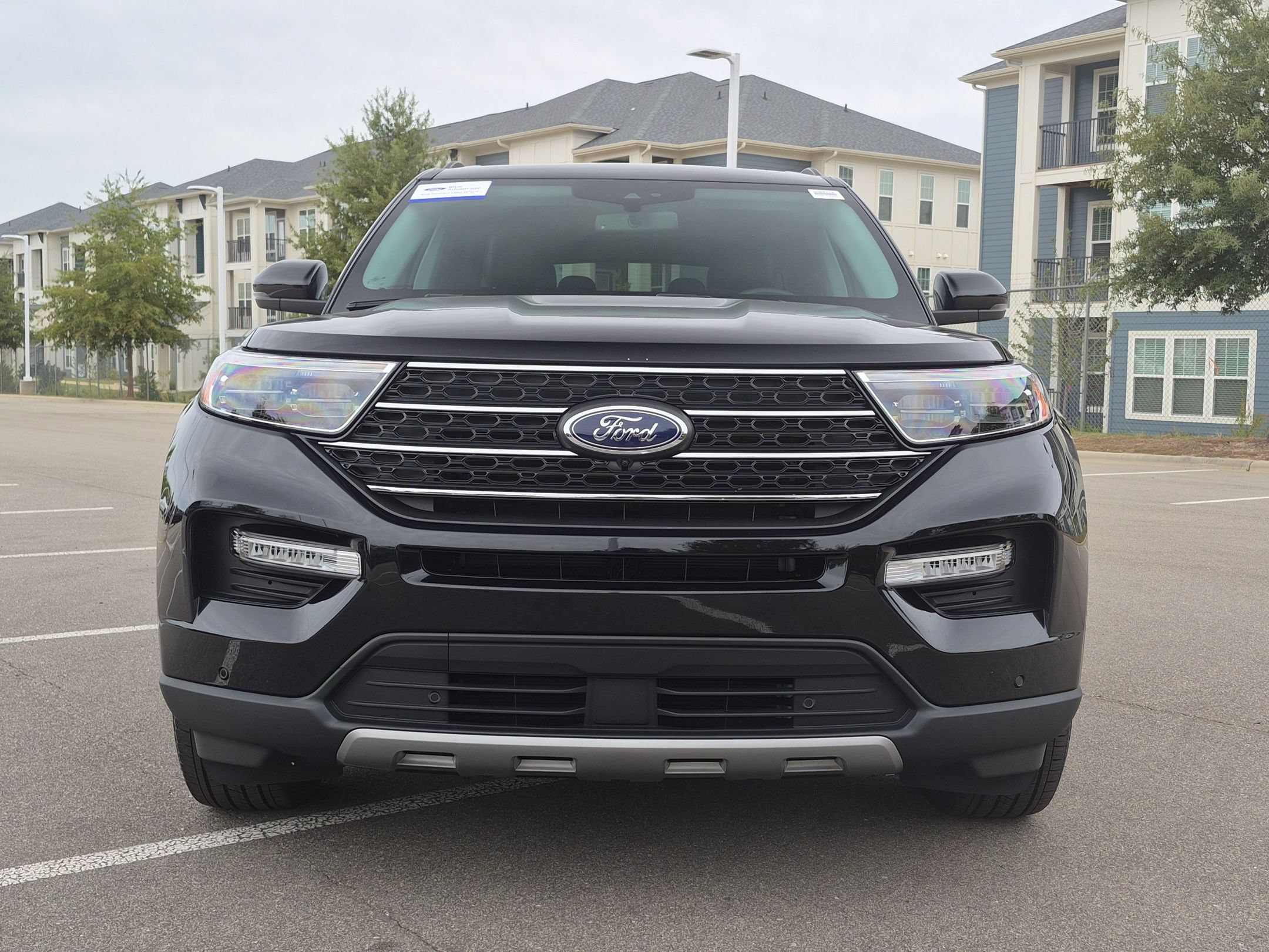 Certified 2024 Ford Explorer XLT w/ Equipment Group 202A AWD/4WD image 9