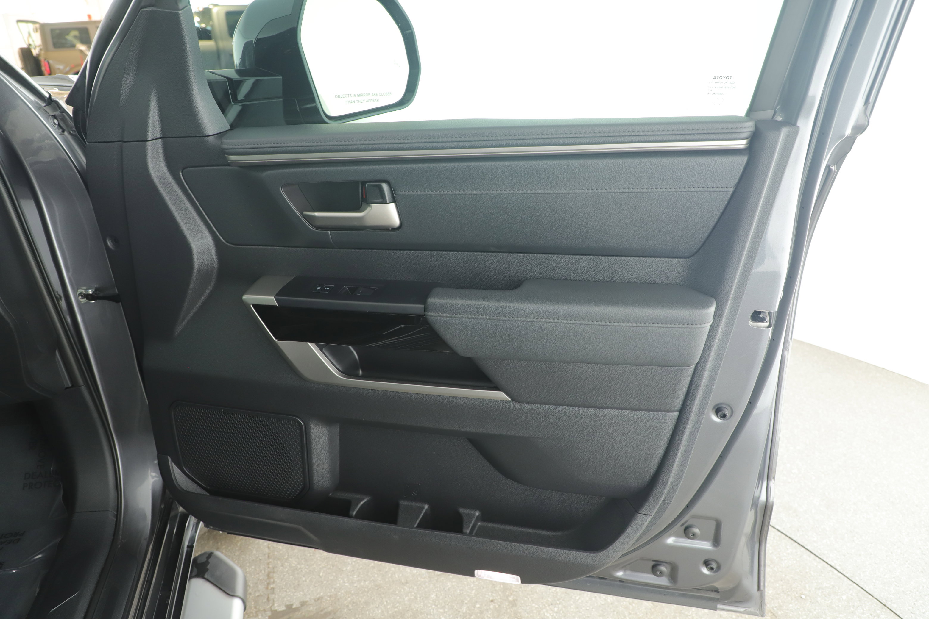 Used 2023 Toyota Tundra Limited image 15