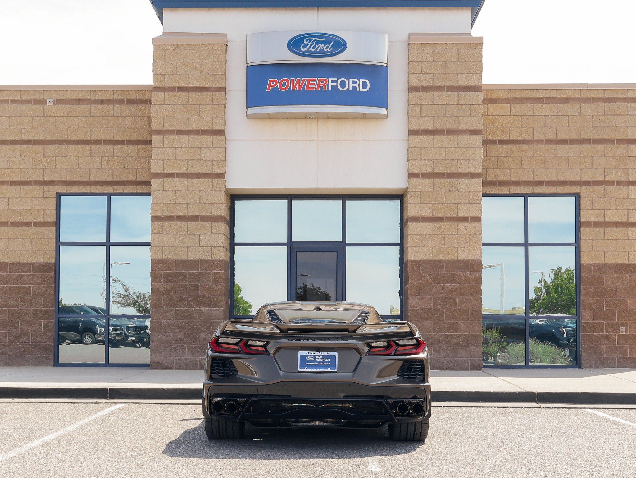 Used 2020 Chevrolet Corvette Stingray Premium Cpe w/ 3LT Preferred Equipment Group RWD image 7