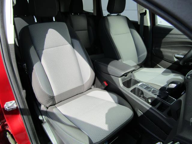 Certified 2018 Ford Escape SE w/ SE Sync 3 Package AWD/4WD image 8