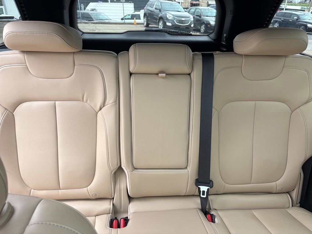 Used 2024 Jeep Grand Cherokee Limited image 9