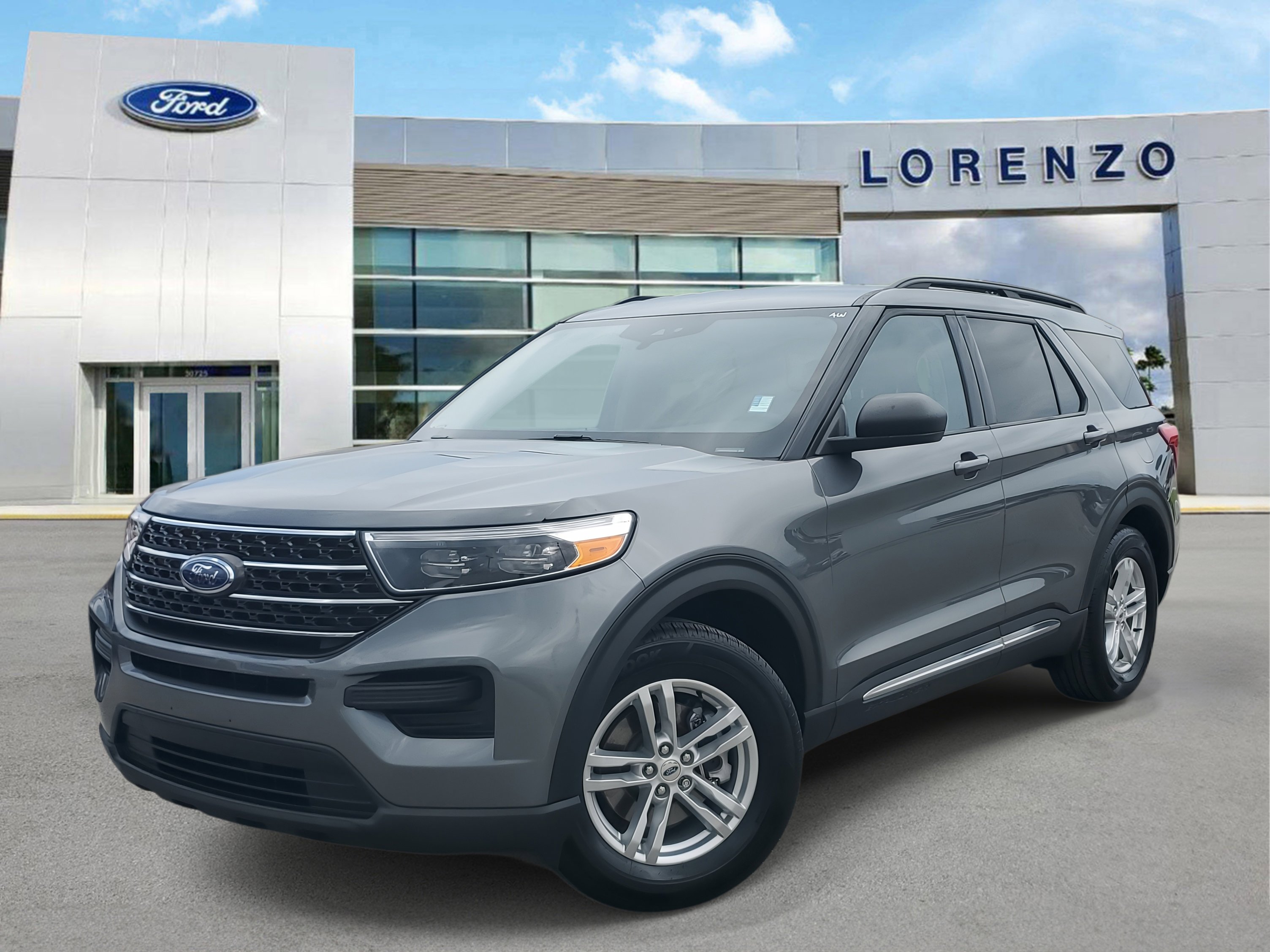 Certified 2023 Ford Explorer XLT image 1