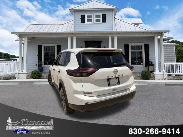 Used 2024 Nissan Rogue S FWD image 14