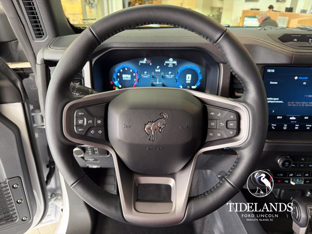 Certified 2025 Ford Bronco Badlands w/ Sasquatch Package AWD/4WD image 18