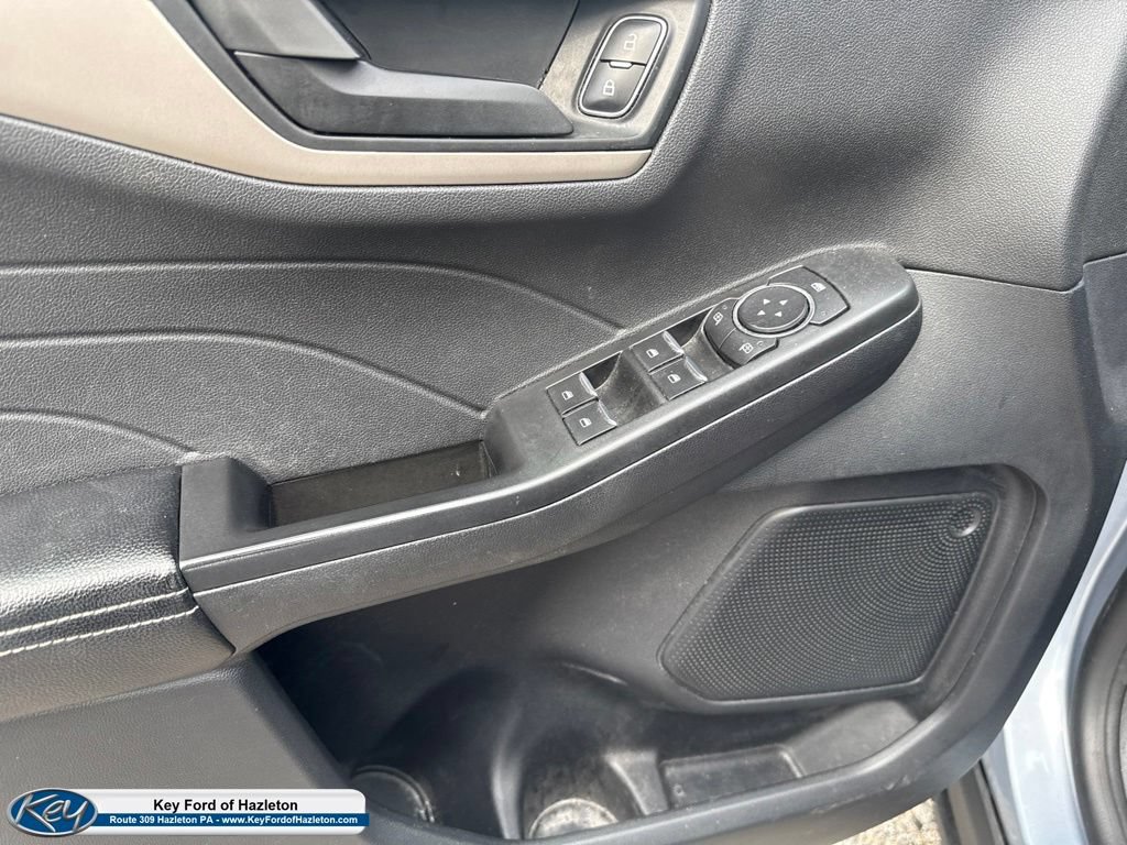 Certified 2022 Ford Escape SE w/ Convenience Package AWD/4WD image 16