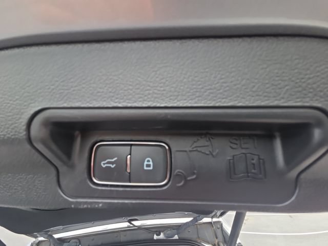 Certified 2023 Ford Explorer XLT w/ Equipment Group 202A AWD/4WD image 23