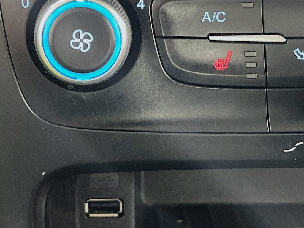Certified 2018 Ford Focus SE w/ Cold Weather Package image 23