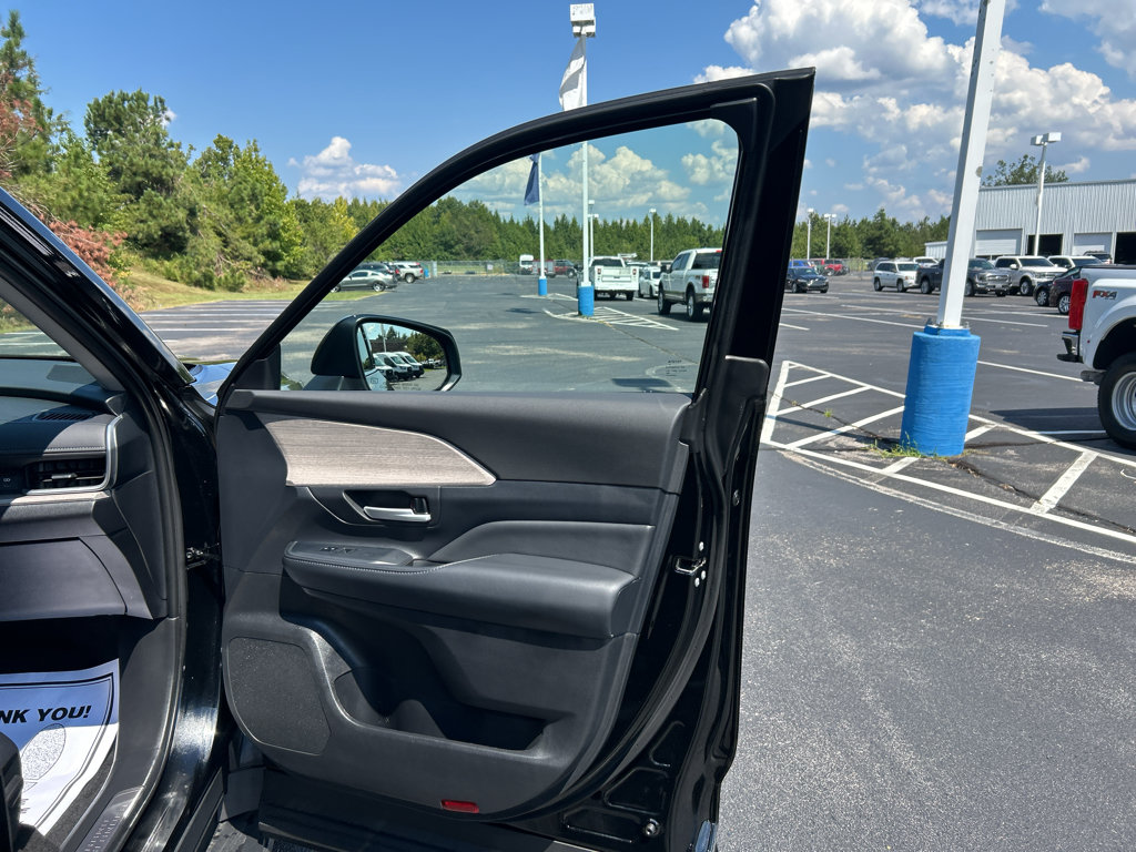 Used 2026 Toyota Grand Highlander AWD Hybrid image 24