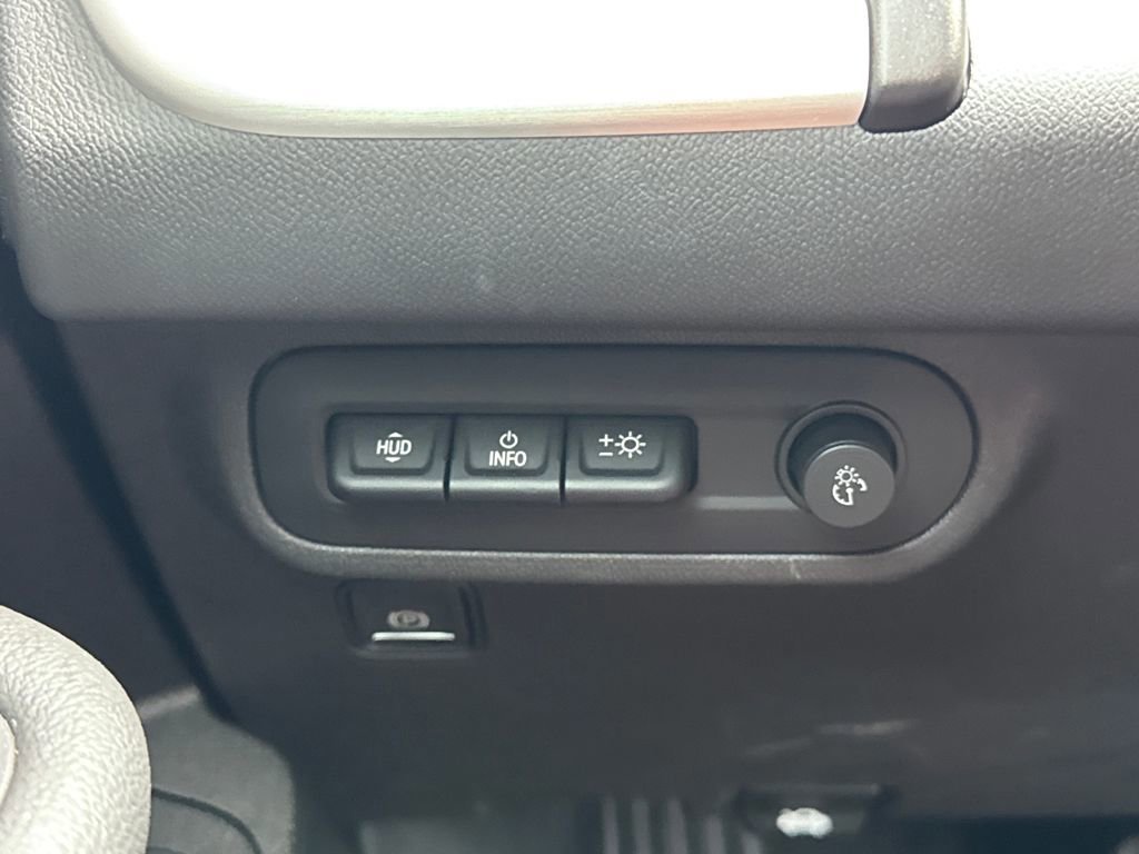 Used 2024 GMC Terrain SLT w/ Infotainment Package II image 26