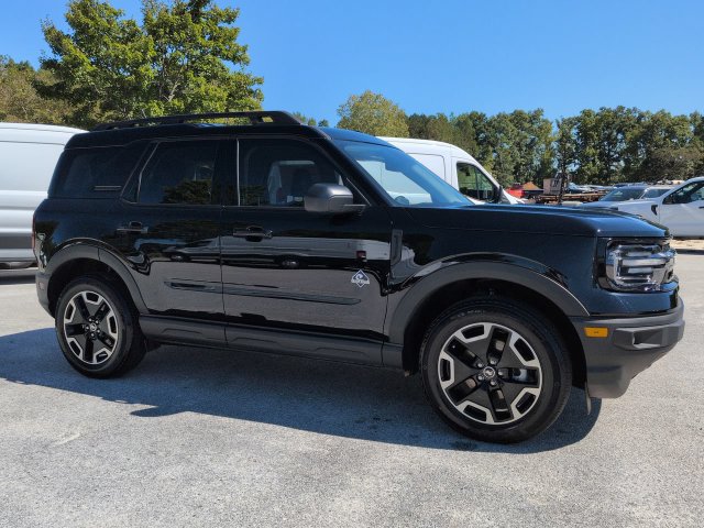 Certified 2024 Ford Bronco Sport Outer Banks AWD/4WD image 2
