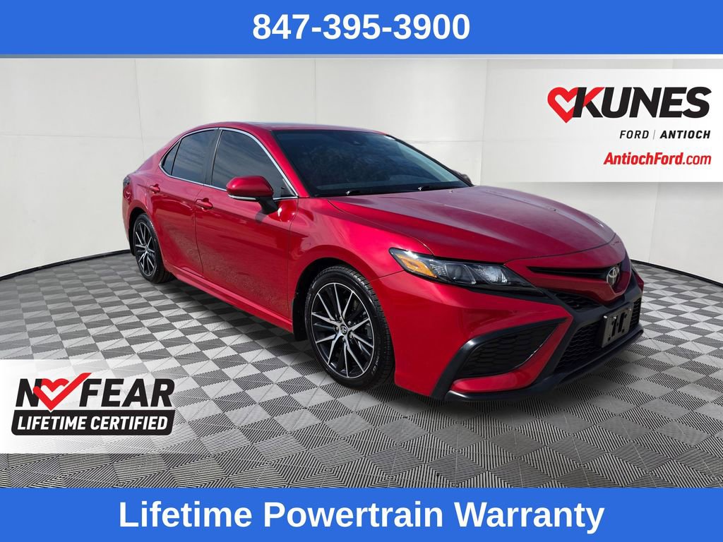 Used 2021 Toyota Camry SE w/ Cold Weather Package image 1
