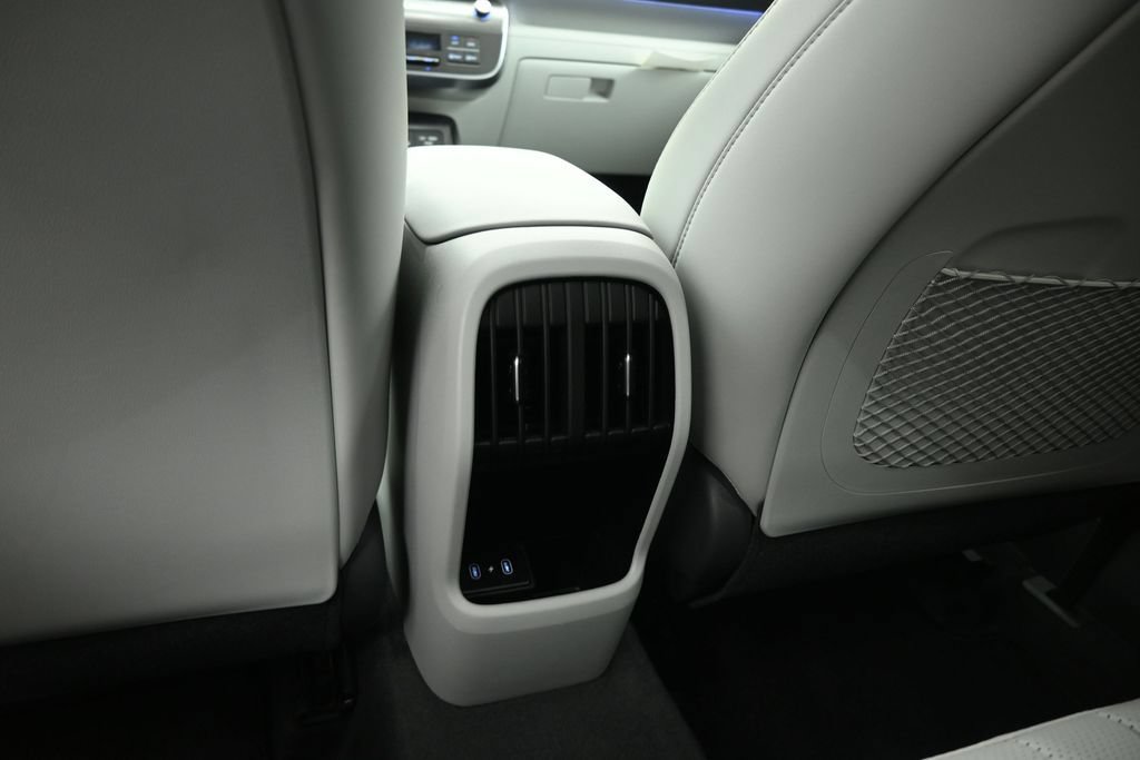 Used 2026 Hyundai Kona SEL Premium AWD/4WD image 19