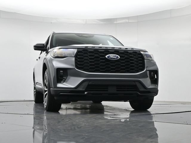 Certified 2025 Ford Explorer ST-Line AWD/4WD image 37