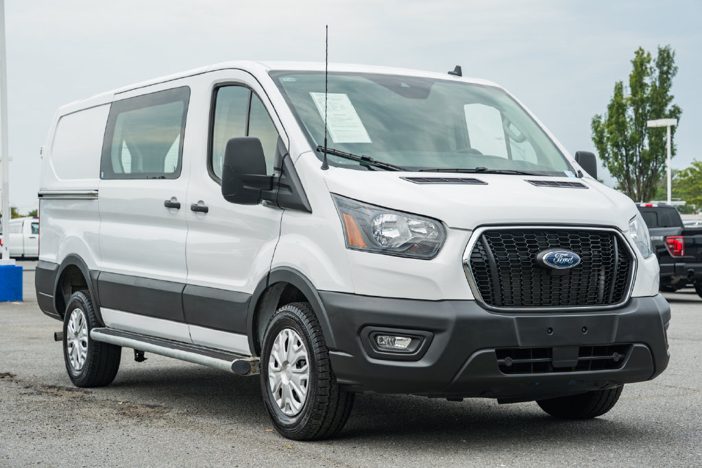 Certified 2025 Ford Transit 250 Low Roof w/ Exterior Upgrade Package RWD image 1