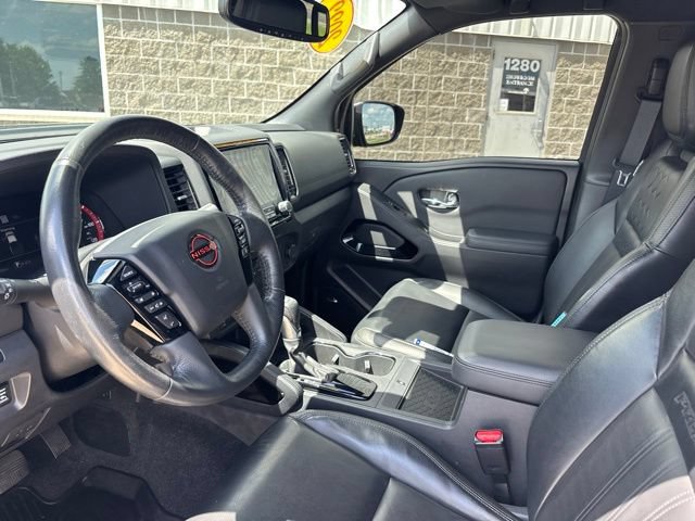 Used 2022 Nissan Frontier PRO-4X w/ Pro-4X Premium Package AWD/4WD image 19