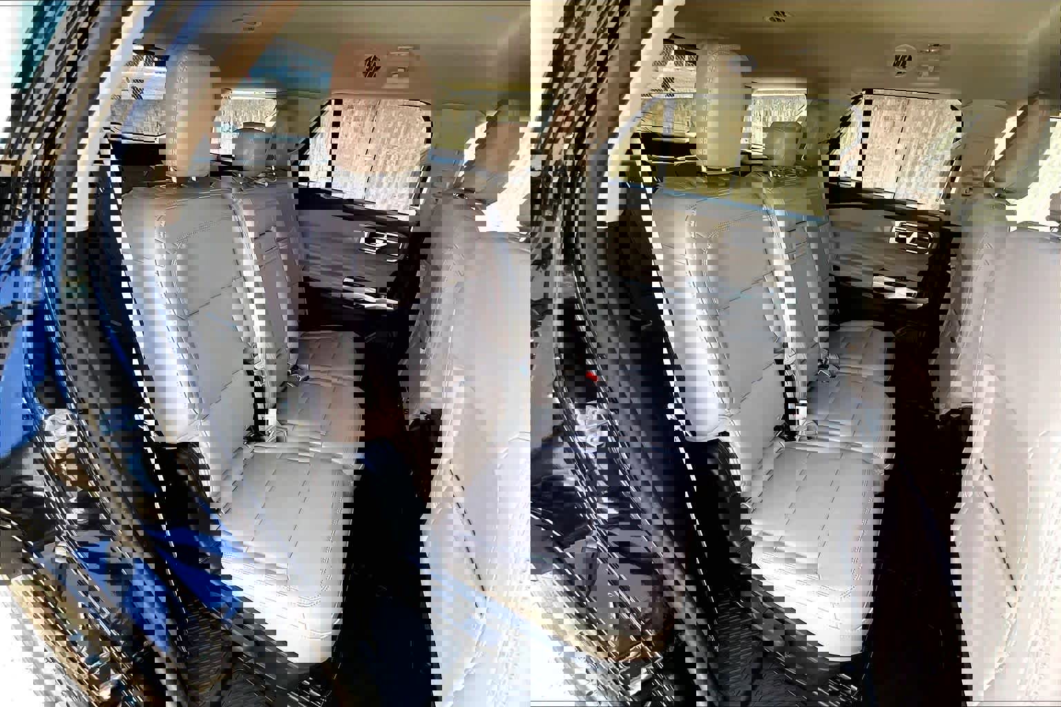 Certified 2023 Ford Explorer XLT w/ Equipment Group 202A AWD/4WD image 21