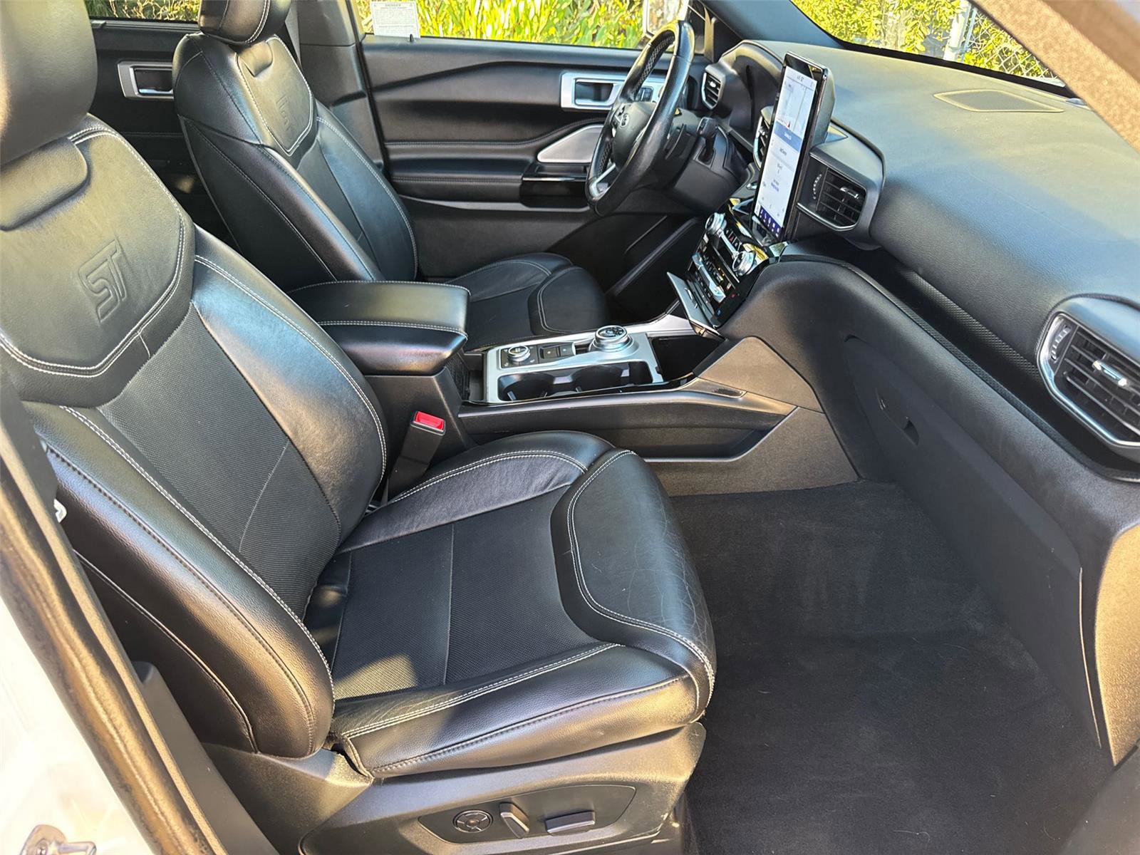 Certified 2021 Ford Explorer ST w/ Equipment Group 401A image 17