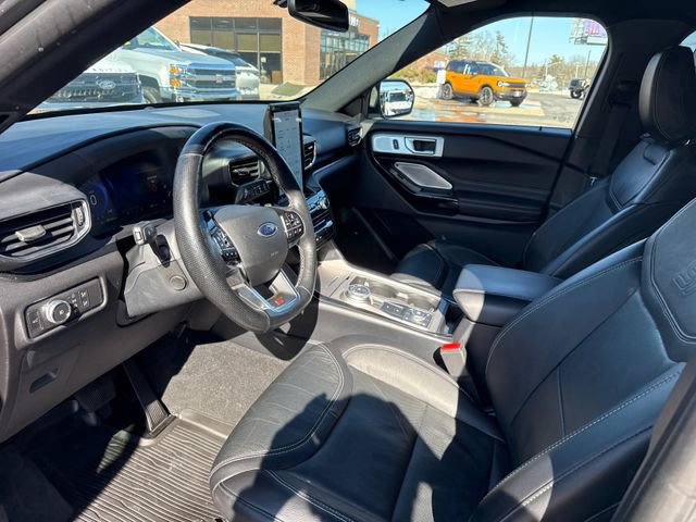 Certified 2021 Ford Explorer ST w/ ST Street Pack image 9