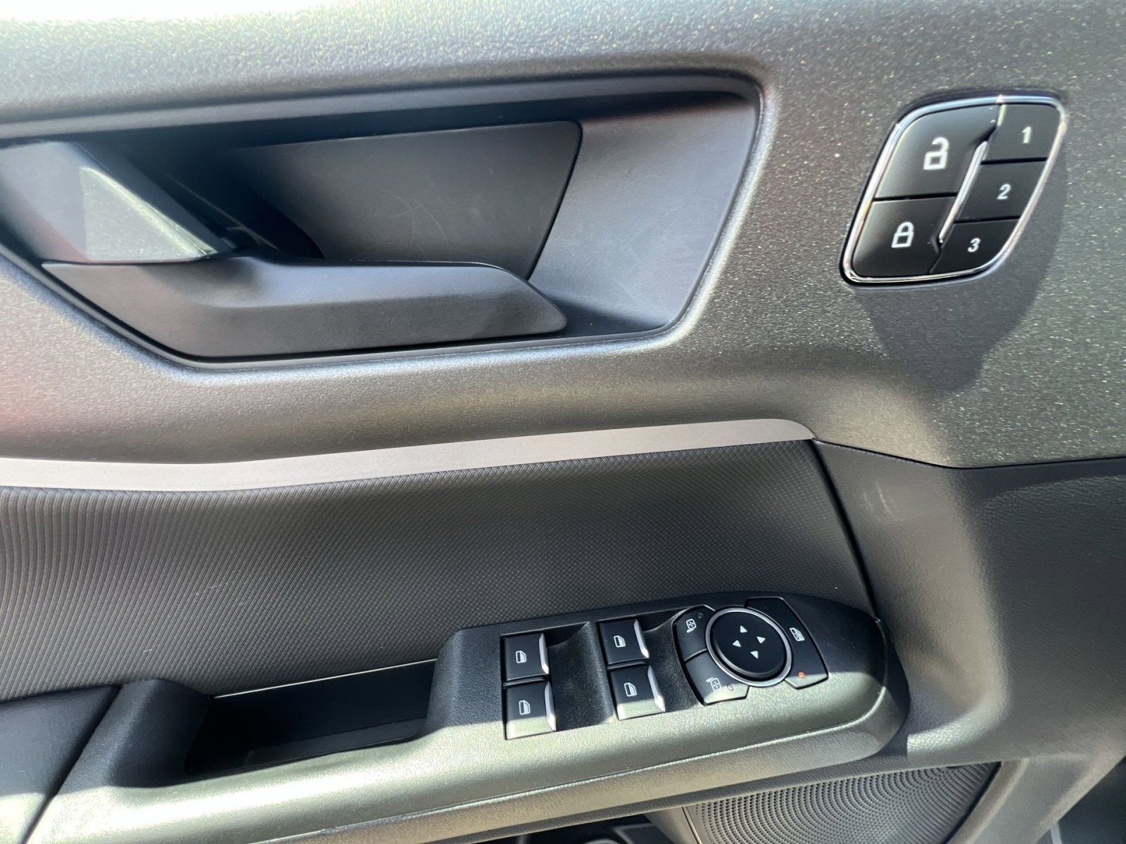 Certified 2025 Ford Bronco Sport Outer Banks w/ Outer Banks Tech Package+ AWD/4WD image 23