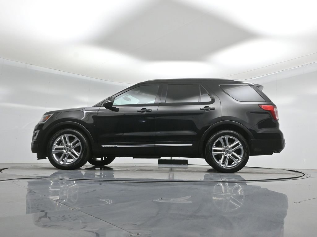 Certified 2017 Ford Explorer XLT w/ Equipment Group 202A image 56