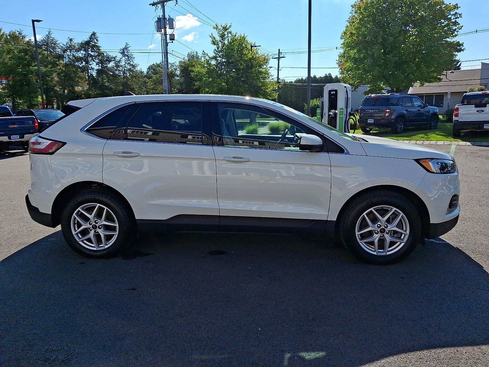 Certified 2023 Ford Edge ST-Line AWD/4WD image 4
