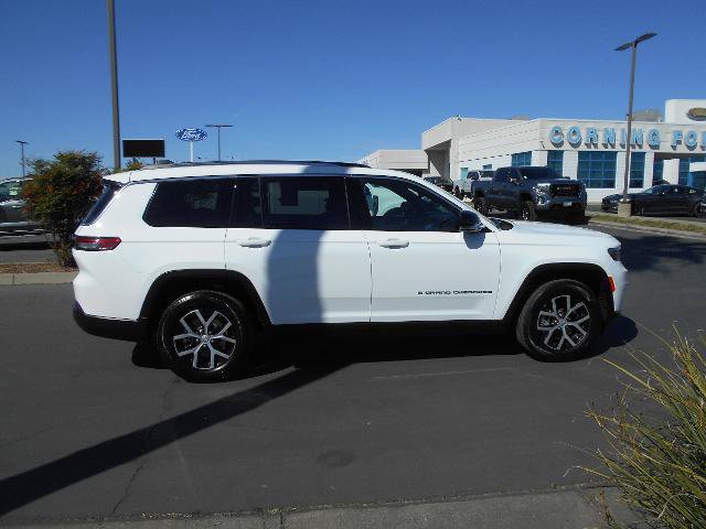 Used 2024 Jeep Grand Cherokee L Limited w/ Luxury Tech Group II AWD/4WD image 19