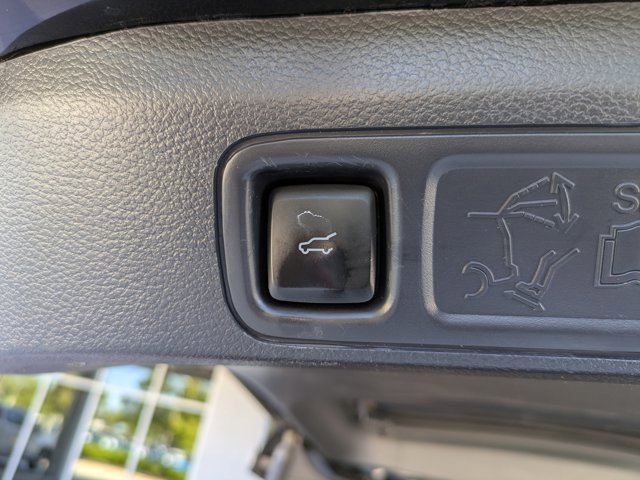 Certified 2023 Ford Expedition Limited image 23