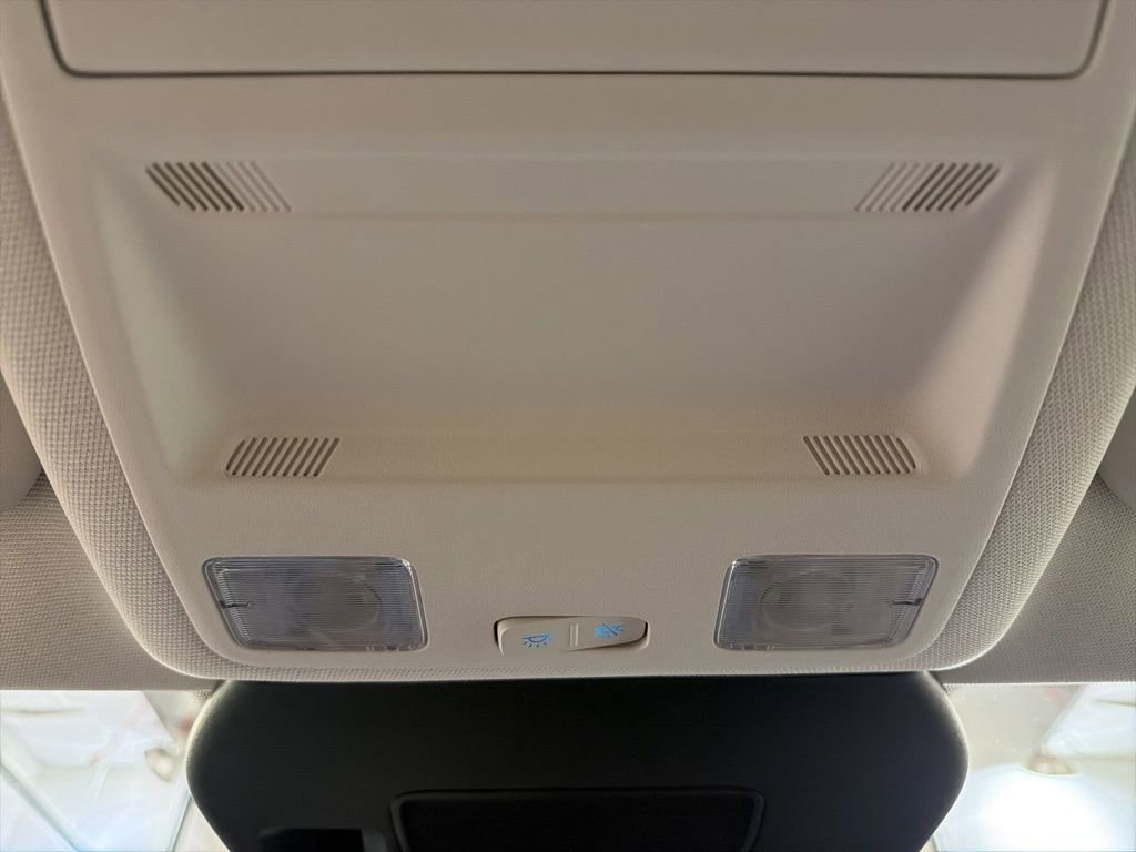 Certified 2023 Ford Escape Platinum AWD/4WD image 25