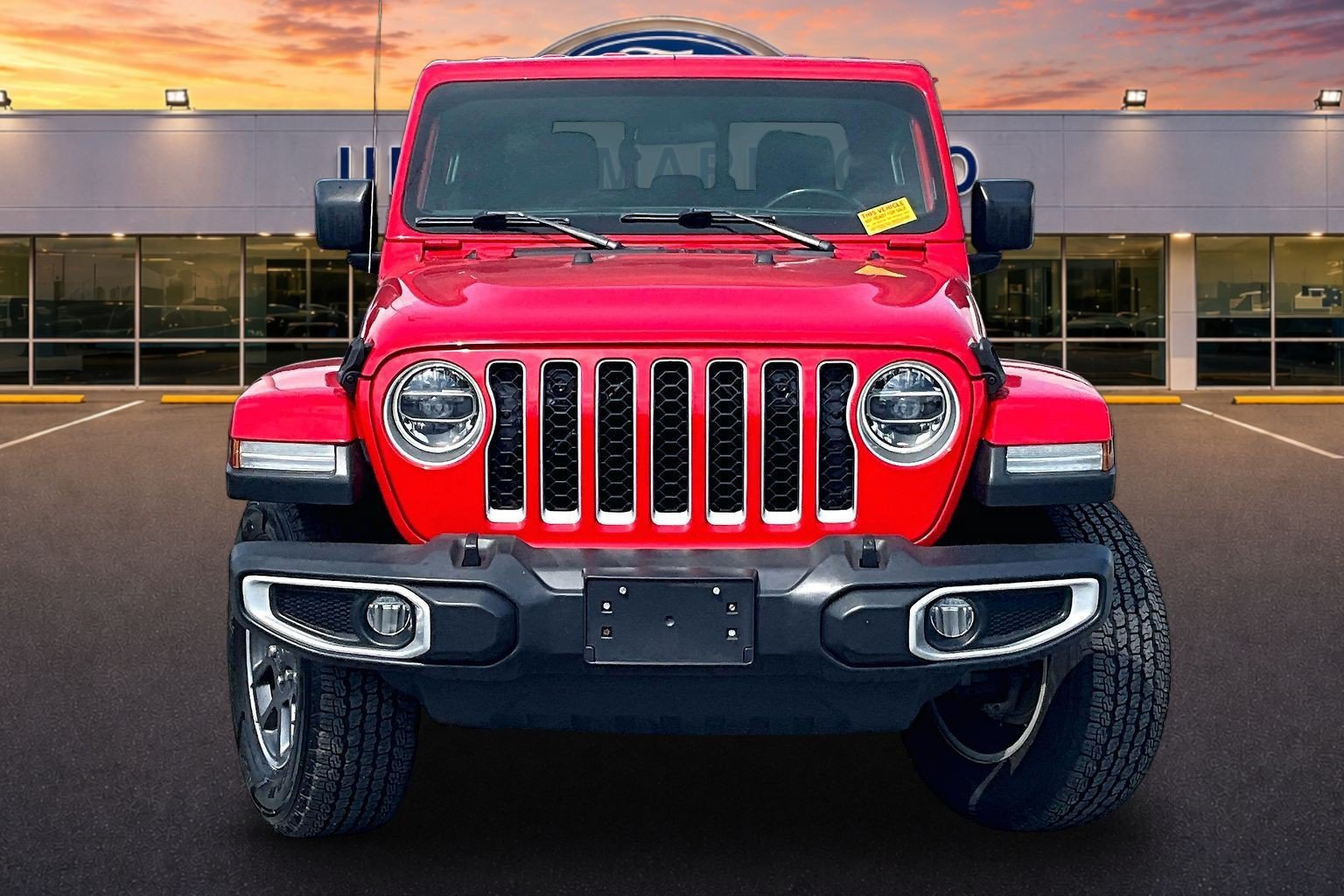 Used 2020 Jeep Gladiator Overland w/ LED Lighting Group AWD/4WD image 3