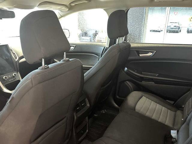 Certified 2024 Ford Edge SE w/ Black Appearance Package image 23