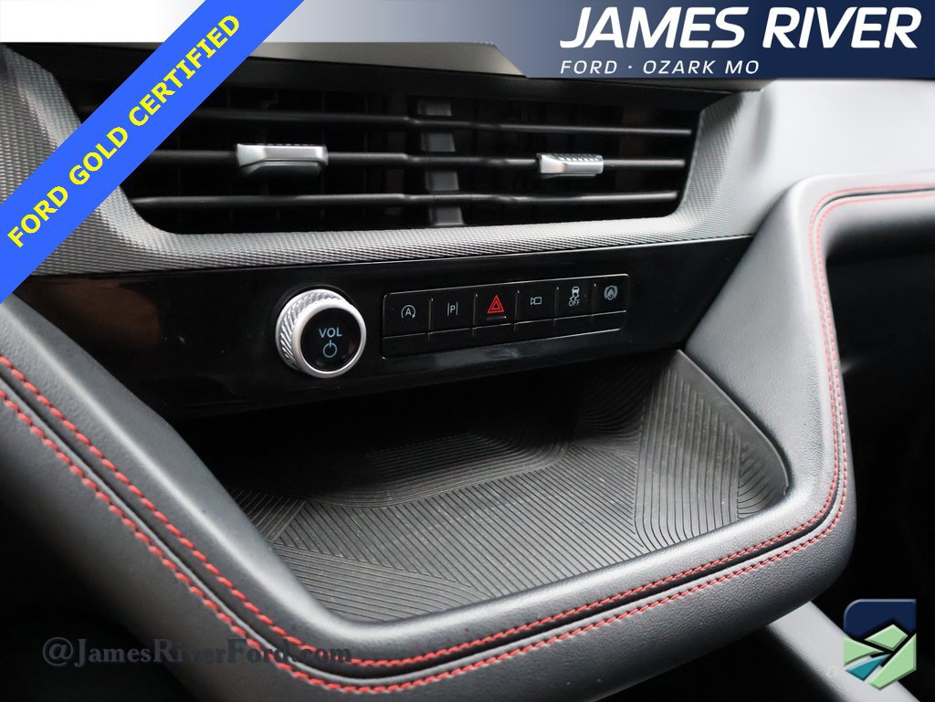 Certified 2025 Ford Explorer ST-Line w/ ST-Line Street Pack image 38