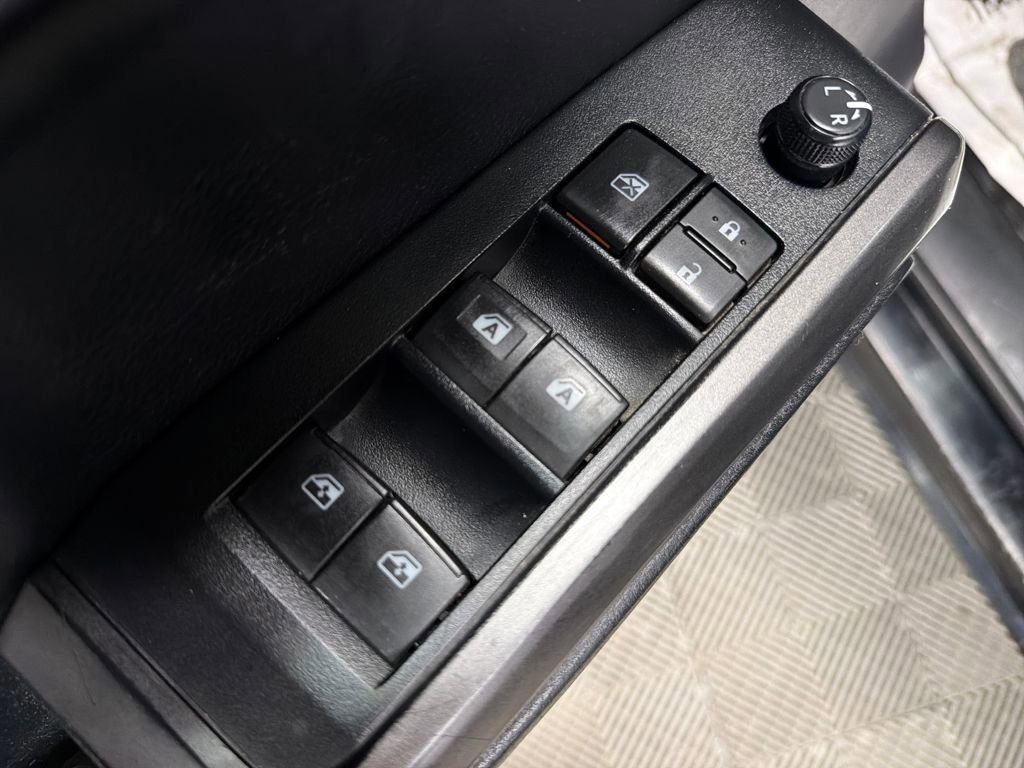 Used 2020 Toyota Tacoma TRD Off-Road w/ Technology Package AWD/4WD image 16