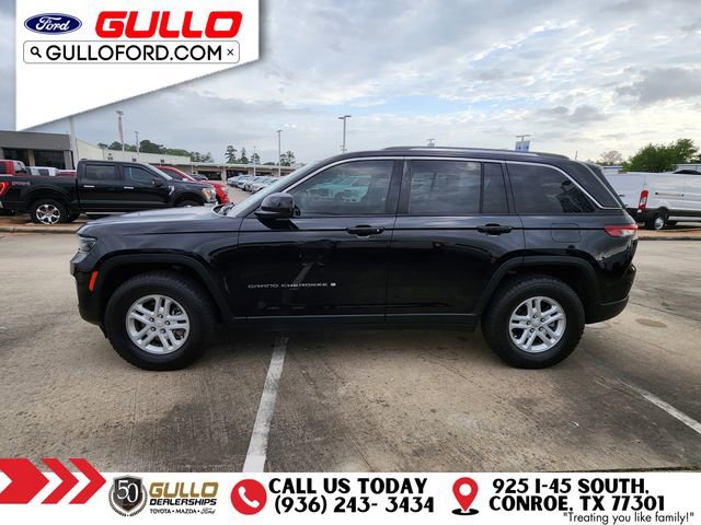 Used 2023 Jeep Grand Cherokee Laredo w/ Trailer Tow Prep Group (B) image 4