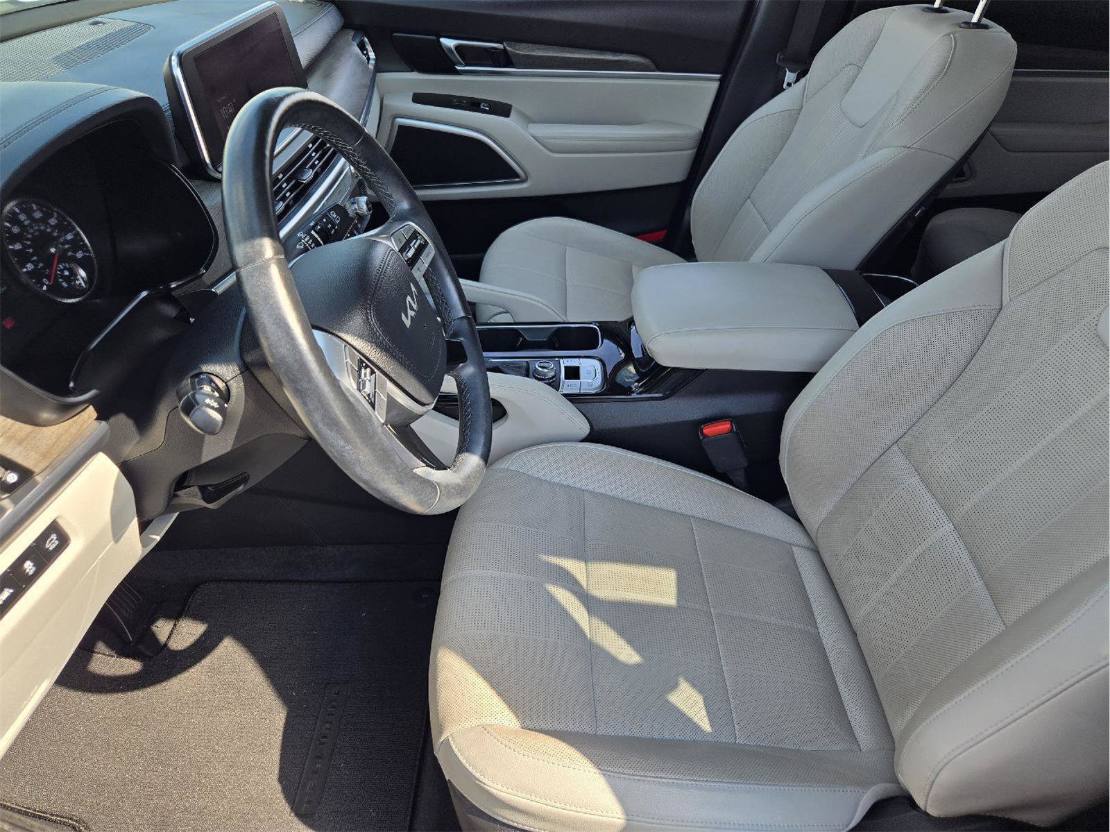 Used 2022 Kia Telluride EX w/ EX Premium Package AWD/4WD image 12