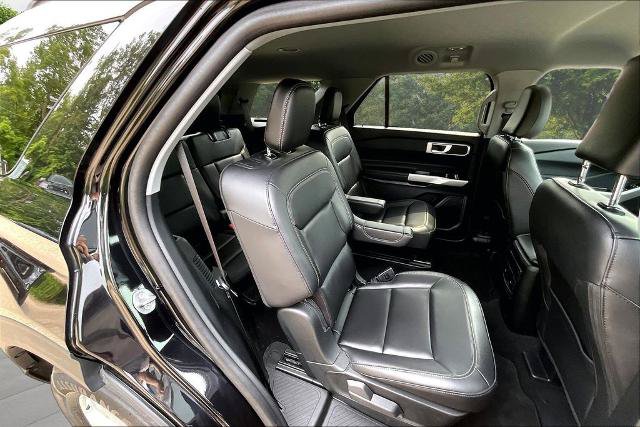 Certified 2024 Ford Explorer XLT w/ Equipment Group 202A AWD/4WD image 27