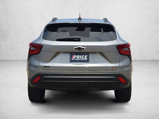 Used 2025 Chevrolet Trax RS w/ Driver Confidence Package FWD image 7