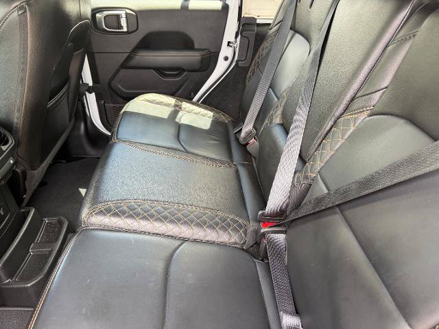Used 2023 Jeep Wrangler Unlimited Sahara AWD/4WD image 11