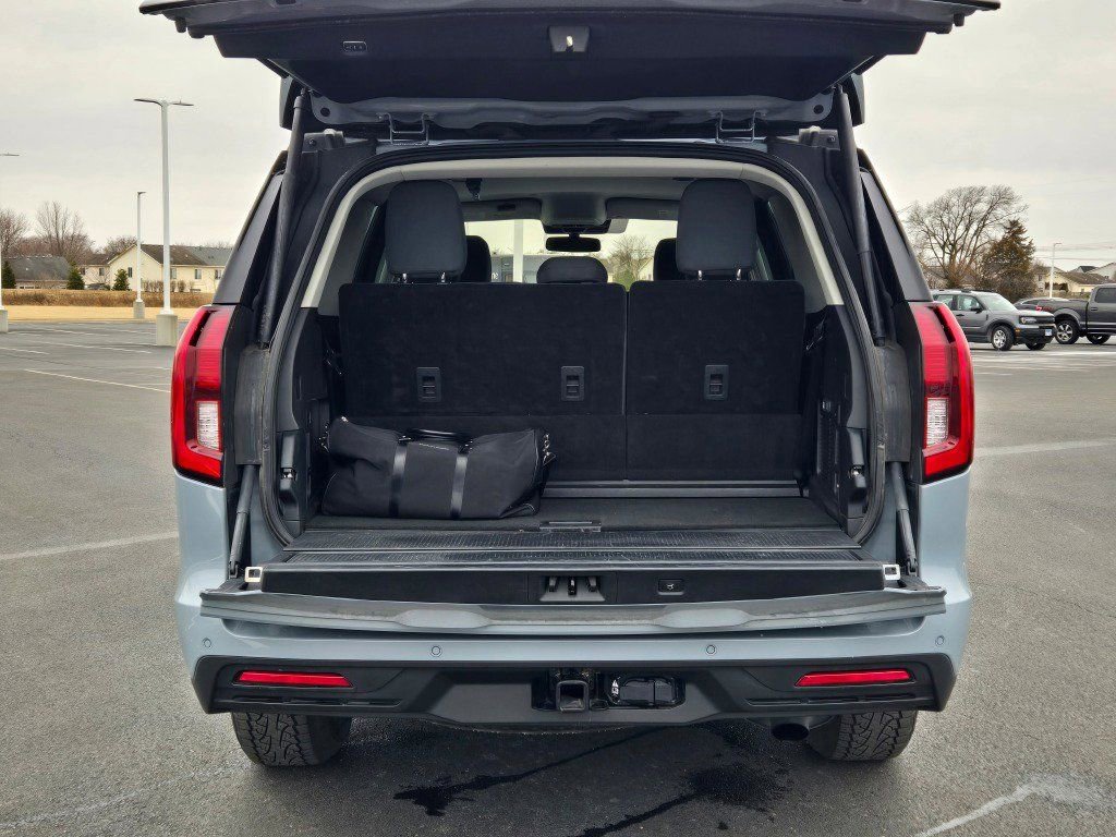 Certified 2025 Ford Expedition Active AWD/4WD image 19