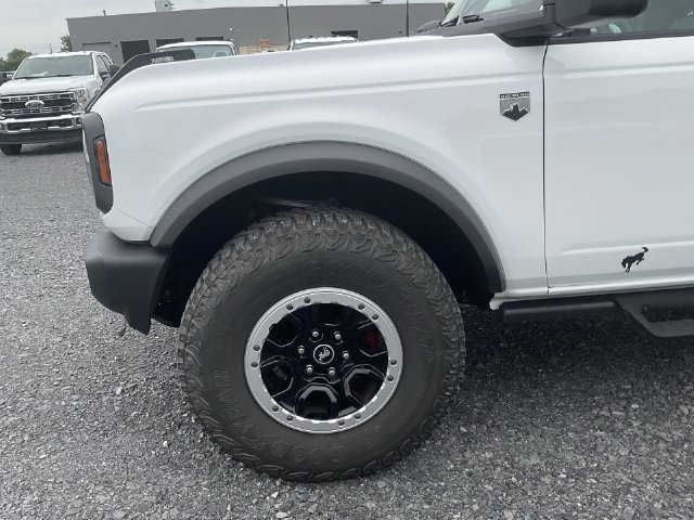 Certified 2023 Ford Bronco Big Bend w/ Sasquatch Package AWD/4WD image 11
