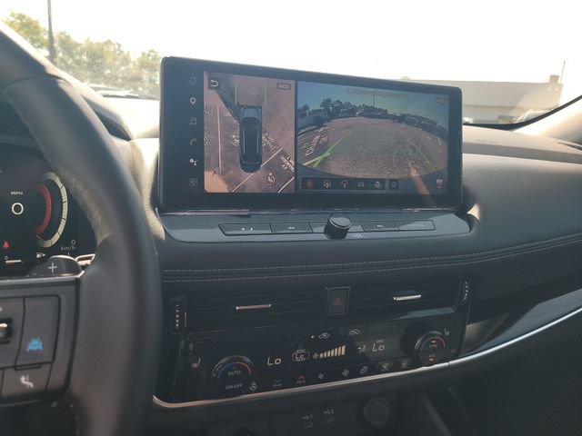 Used 2025 Nissan Rogue SL w/ Tech Package AWD/4WD image 18