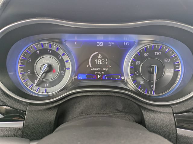 Used 2023 Chrysler 300 Touring w/ Sport Appearance Package RWD image 24