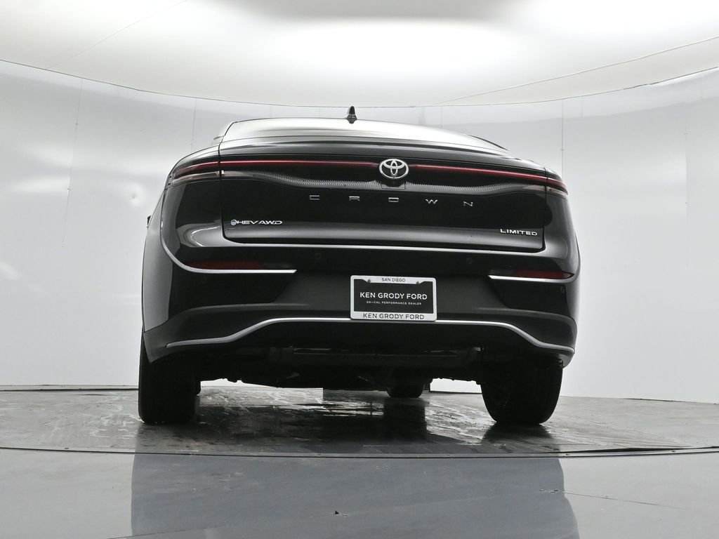 Used 2024 Toyota Crown Limited image 46