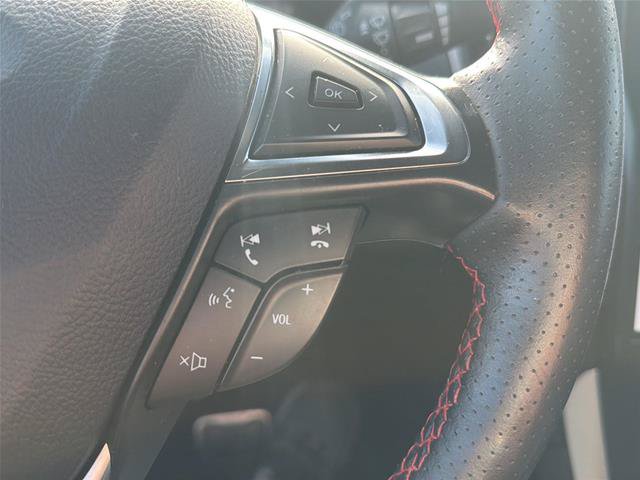 Certified 2024 Ford Edge ST-Line AWD/4WD image 13