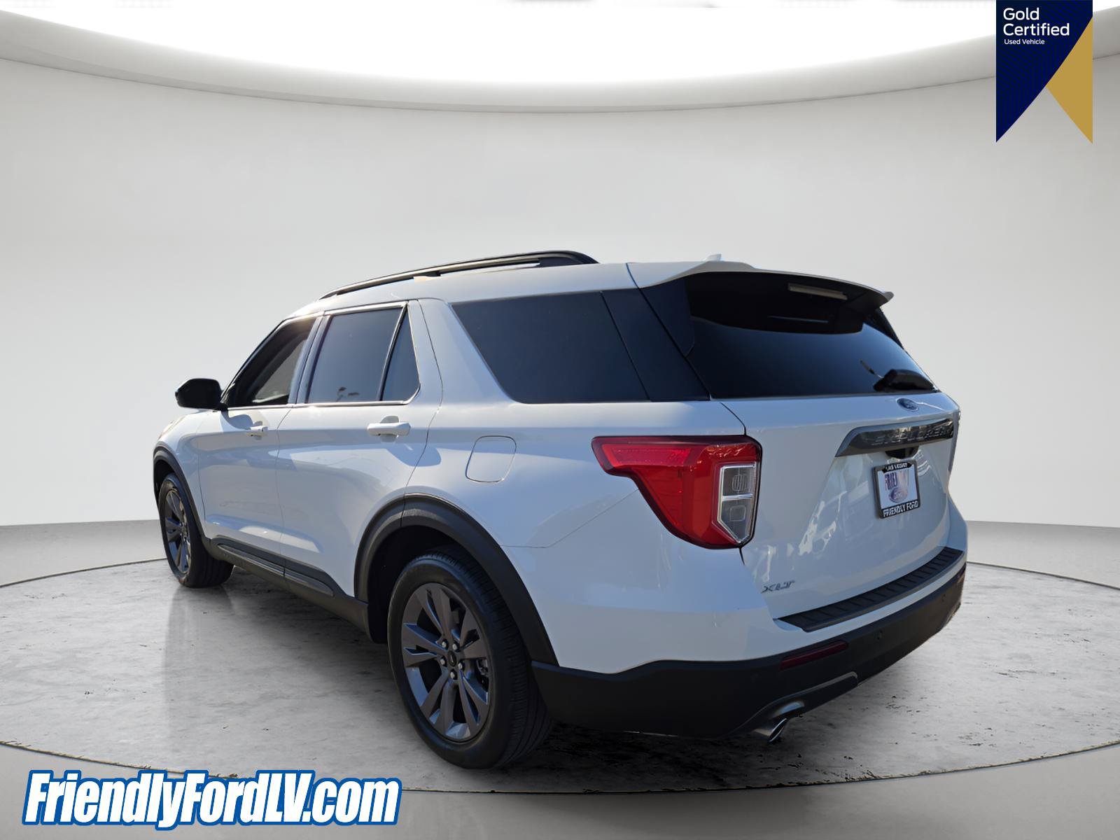 Certified 2023 Ford Explorer XLT w/ Equipment Group 202A RWD image 3